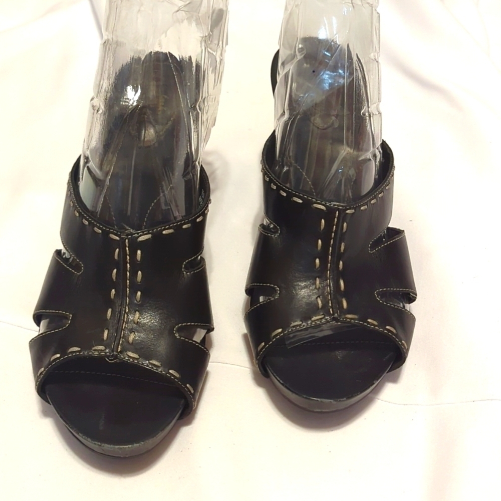 Clark's Artisan Black Leather Strappy Mules Clogs Size 9M